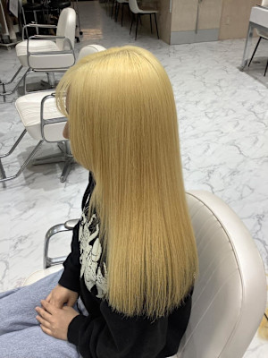 ブリーチ抜きっぱなし　レイヤースタイル