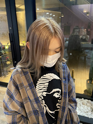 ハイトーンベージュ