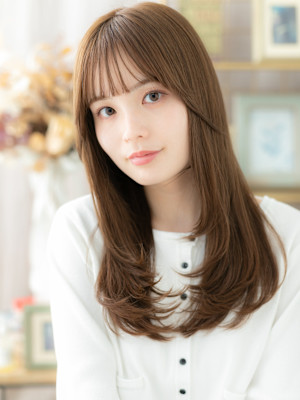 ツヤ感ショコラベージュ小顔レイヤーロング　マロンベージュ