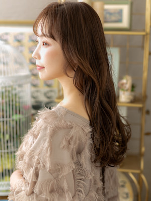 くせ毛風大人かわいいラフウェーブ抜け感ヘア　韓国風巻き