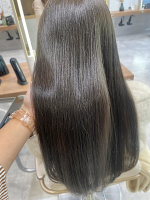 オリーブカラー