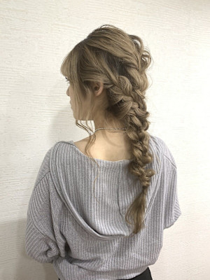 編み込みアレンジヘアセット池袋韓国ヘア