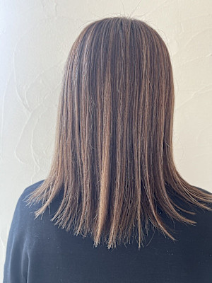 キャラメルブラウン