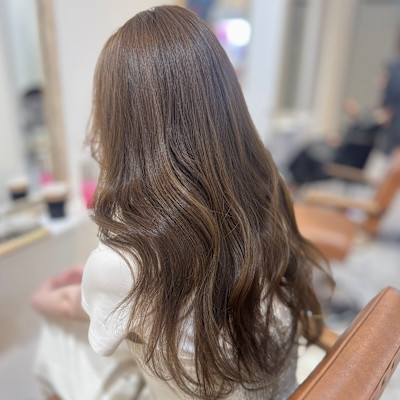 透明感ベージュカラー