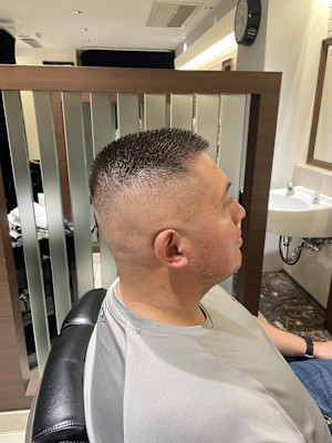 スキンフェード/ボウズ/クロップ