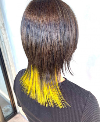 イエロー、黄色、襟足ブリーチ、部分カラー、ウルフ