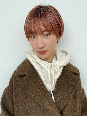 ショート/小顔/ニュアンスパーマ/黒髪/ネビージュ[原宿]