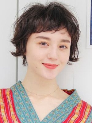 大人ウェーブショート