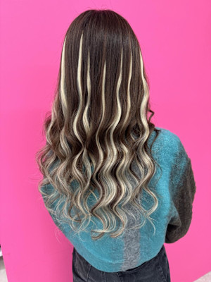 ギャルっぽくなりたいならホワイトハイライト！