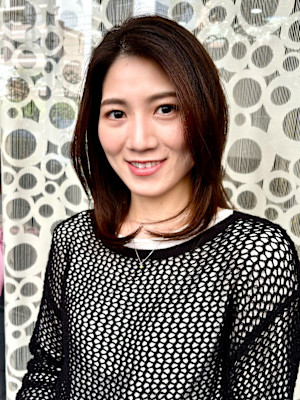 内巻きセミロング