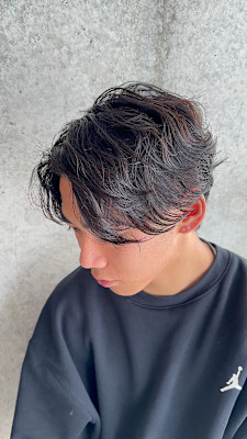 絶賛人気メンズ黒髪パーマ