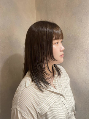 レイヤーカット/ミディアムレイヤー/顔まわりカット