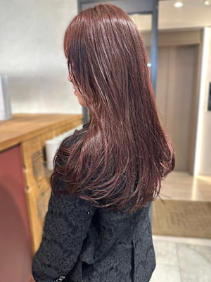 レッドブラウン　ブリーチなしカラー　ツヤ髪　レイヤーカット