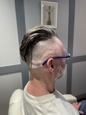 スキンフェード/ハードパート/七三分け