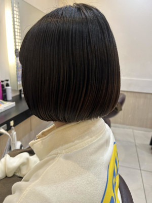 黒髪ボブ