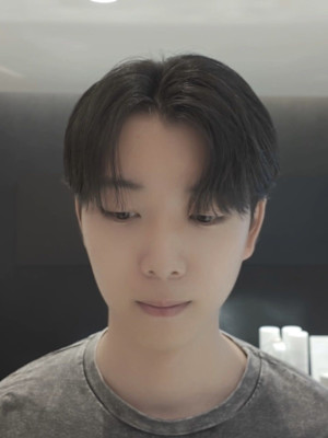 韓国ヘア ダウンパーマ 髪質改善 カルマヘア メンズ韓国ヘア