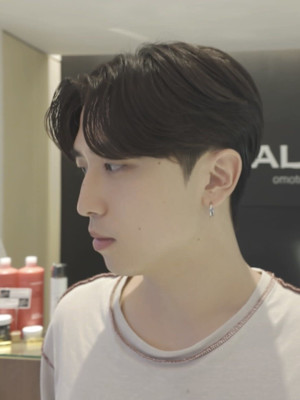 韓国ヘア ダウンパーマ 髪質改善 カルマヘア メンズ韓国ヘア