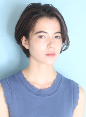 40代50代小顔黒髪ネビージュボブルフワンレン前髪なしショー