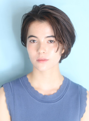 40代50代小顔黒髪ネビージュボブルフワンレン前髪なしショー