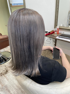 ケアブリーチ/グレージュ/切りっぱなし