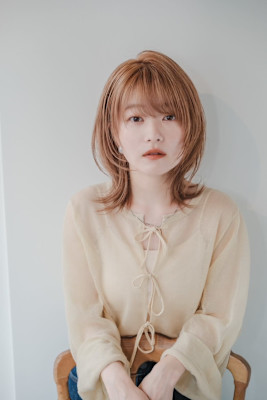 ナチュラルベージュ×ウルフレイヤー