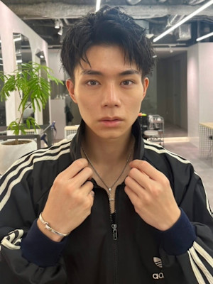 アップバングスパイキーショート　ニュアンスパーマ