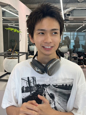 ニュアンススパイキーショート　バズカット　黒髪◎