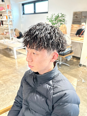 縦落ちツイストスパイラルパーマ