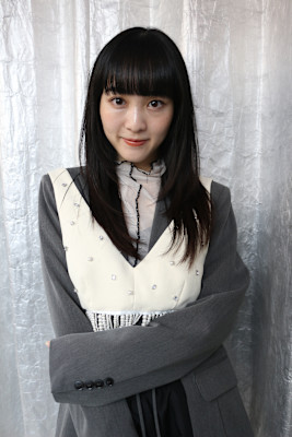 ステップボーンカットロングレイヤー