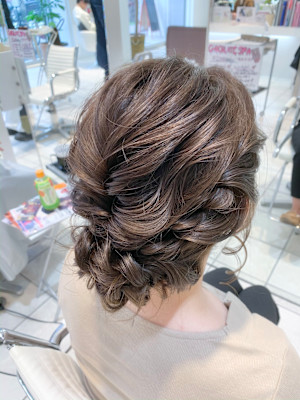 Uni. 江坂【ユニ】×ミディアム