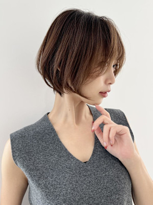 ナチュラルな大人ショートボブ