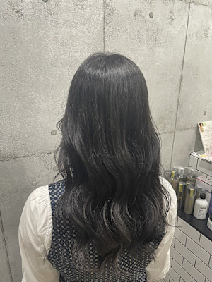 グレイブルーブラック