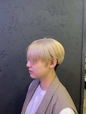 ホワイトブロンド/ハイブリーチ/ケアカラー/池袋/池袋東口