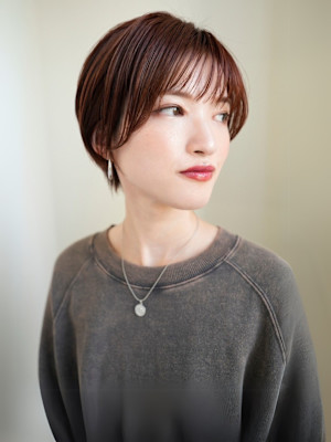 レッドブラウン　大人マッシュショート　似合わせカット