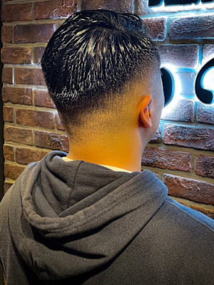 Bro Tokyo BARBERSHOP 神田店×スタイル