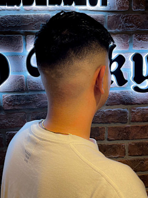Bro Tokyo BARBERSHOP 神田店×スタイル