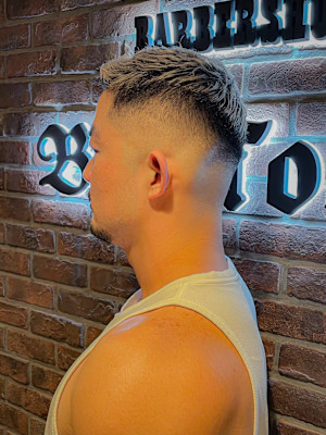 Bro Tokyo BARBERSHOP 神田店×スタイル