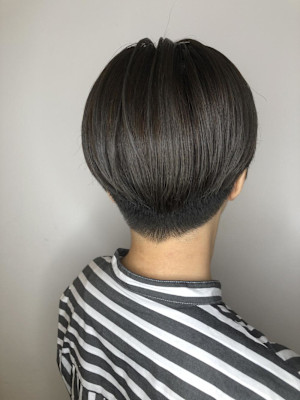 Blossom《髪質改善/縮毛矯正/ケアブリーチ/艶カラー》