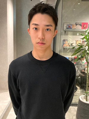 ツーブロック　アップバング　刈り上げ　メンズカット　眉カット