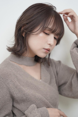透明感グレージュボブ