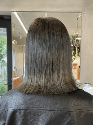 オリーブカラー/外ハネボブ/ミディアム