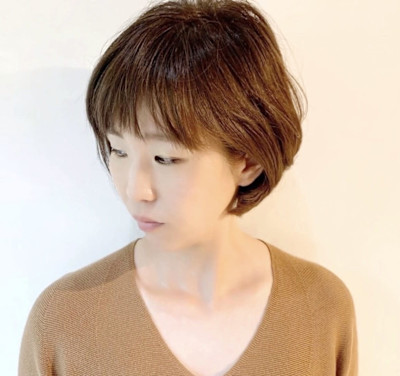 ベージュブラウン×ミニマムボブ