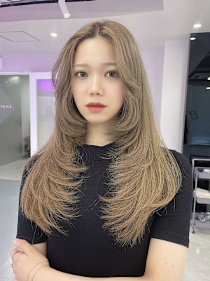 《Xena ria》大人気の組み合わせ！beige×レイヤー