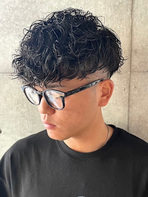 スペインカール 前下がりマッシュ ツイストスパイラル