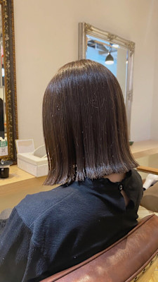 オリーブベージュ／ぷっつんボブ