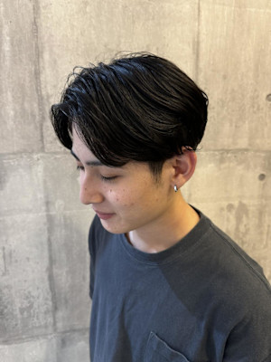 癖を活かした毛流センターパート