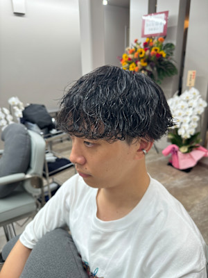 大人気で王道になりつつある【波巻きパーマ】