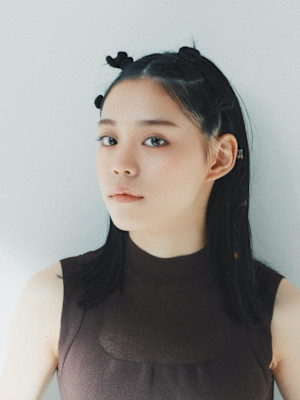 アレンジヘア　暗髪ミディアム【FIRST】鈴木宏子