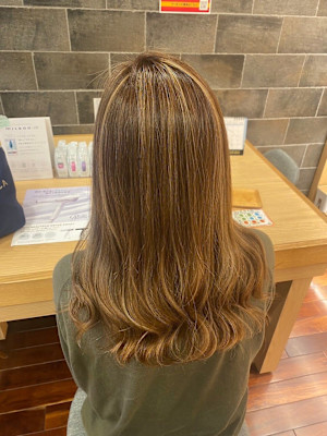 ロング×ハイライトカラー