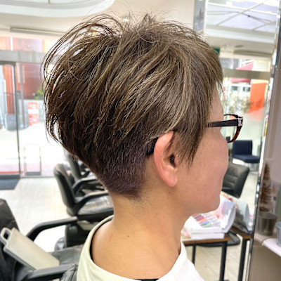 刈り上げショート